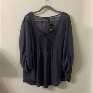 NWT, torrid silver chiffon pintuck blouse, size 2